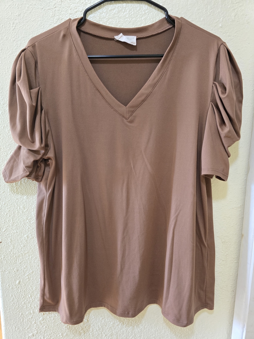 Women's V-Neck Puff Sleeve Top - Brown